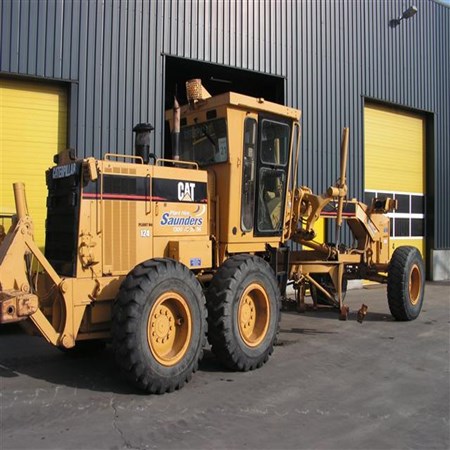 2000 CATERPILLAR 12H Grader w ripper